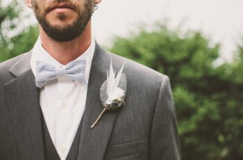Spot the Groom: A Guide to Distinguishing Him from His Groomsmen
